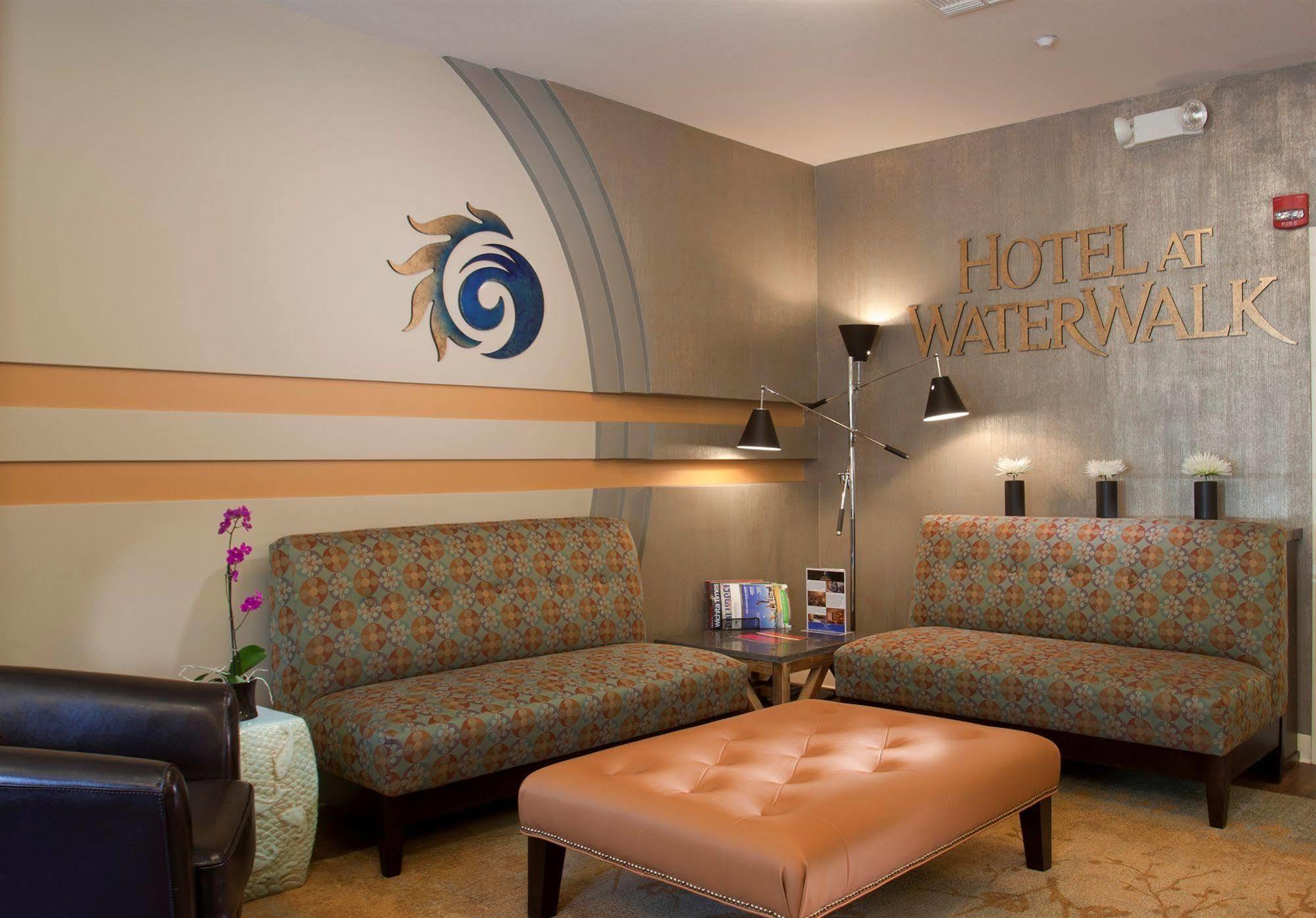 Hotel At Waterwalk Wichita Interior foto